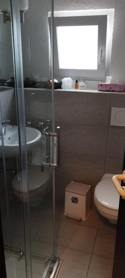 Hotel Am Theater شفيتزينجين المظهر الخارجي الصورة