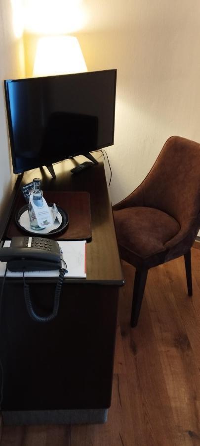 Hotel Am Theater شفيتزينجين المظهر الخارجي الصورة
